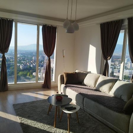 Skopje Sky City 19Th Floor Twin & 12Th Floor & 25Th & 33 Floor Apartments & With Pool & Spa & Gym & Parking Included In Price Exterior photo