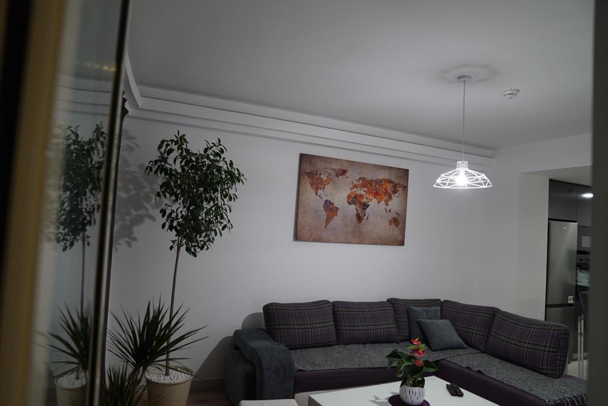 Skopje Sky City 19Th Floor Twin & 12Th Floor & 25Th & 33 Floor Apartments & With Pool & Spa & Gym & Parking Included In Price Exterior photo