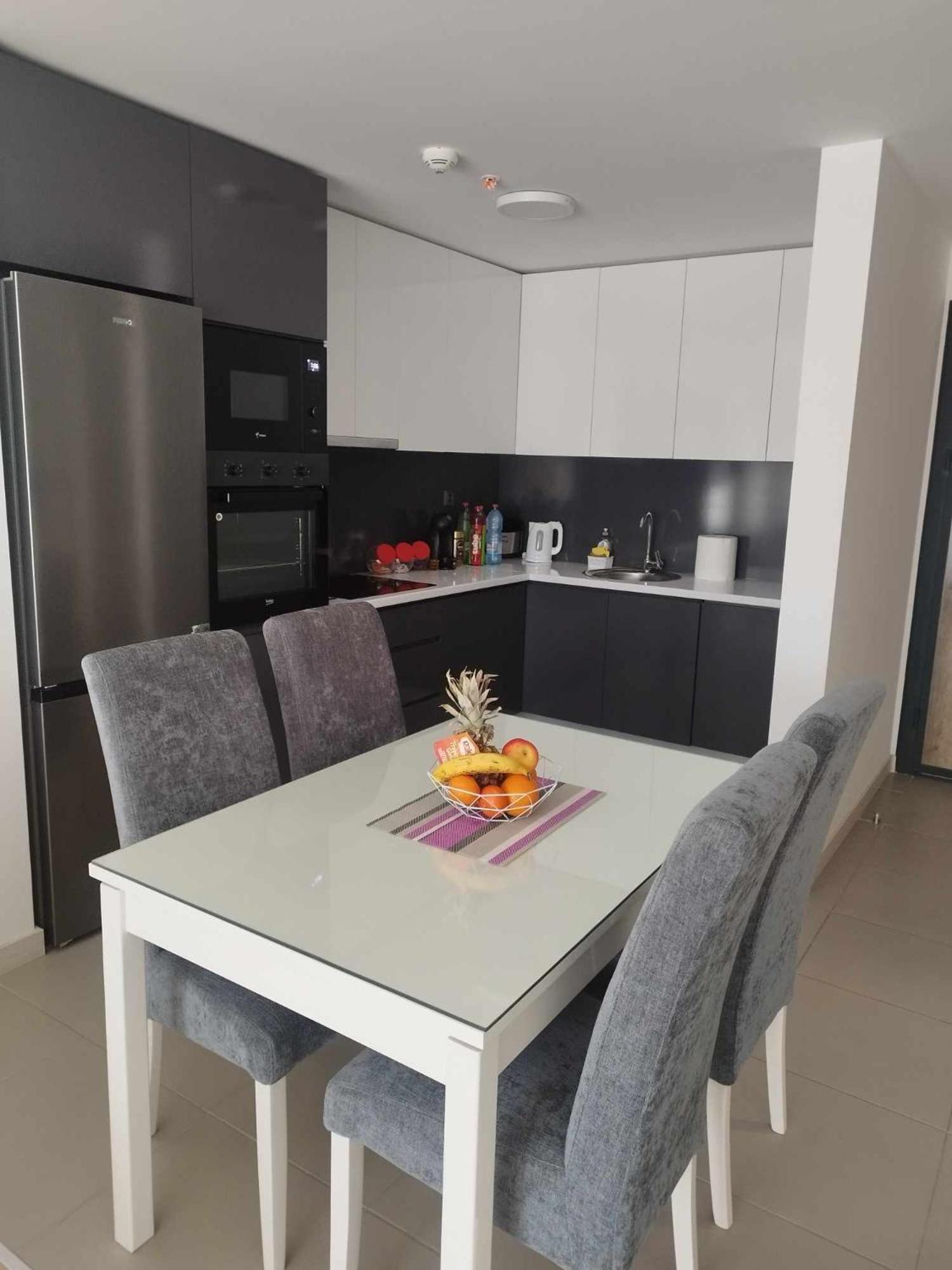 Skopje Sky City 19Th Floor Twin & 12Th Floor & 25Th & 33 Floor Apartments & With Pool & Spa & Gym & Parking Included In Price Exterior photo