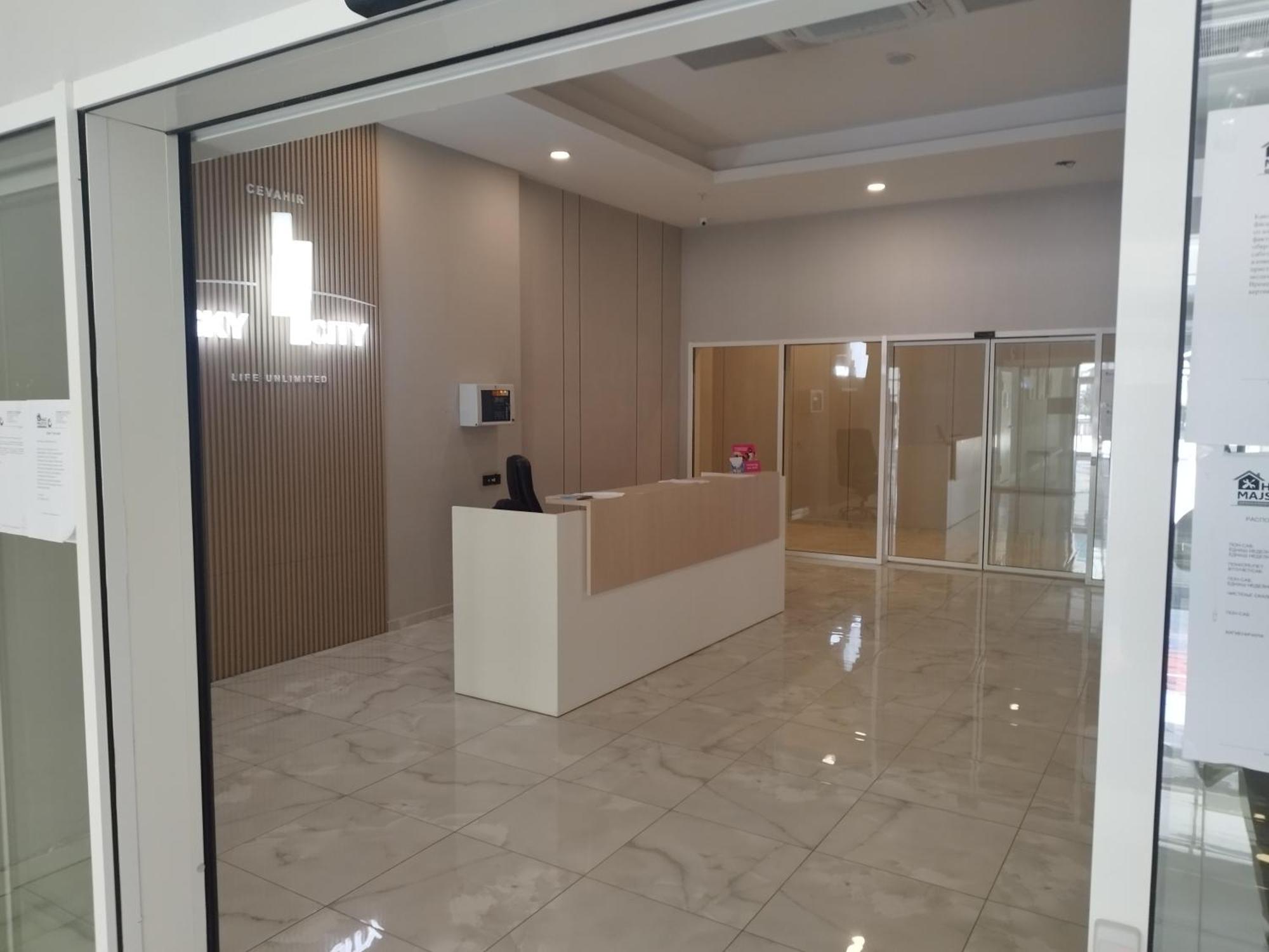 Skopje Sky City 19Th Floor Twin & 12Th Floor & 25Th & 33 Floor Apartments & With Pool & Spa & Gym & Parking Included In Price Exterior photo