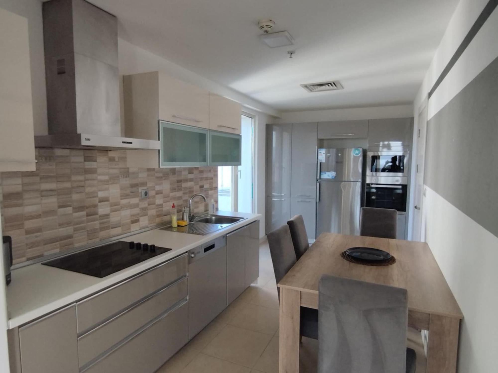 Skopje Sky City 19Th Floor Twin & 12Th Floor & 25Th & 33 Floor Apartments & With Pool & Spa & Gym & Parking Included In Price Exterior photo
